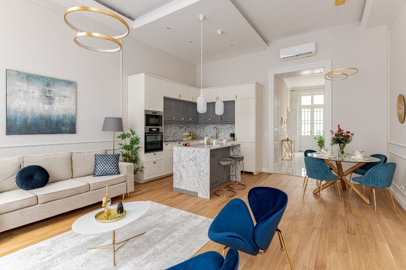 Petőfi Sándor street, 3 bedroom premium apartment