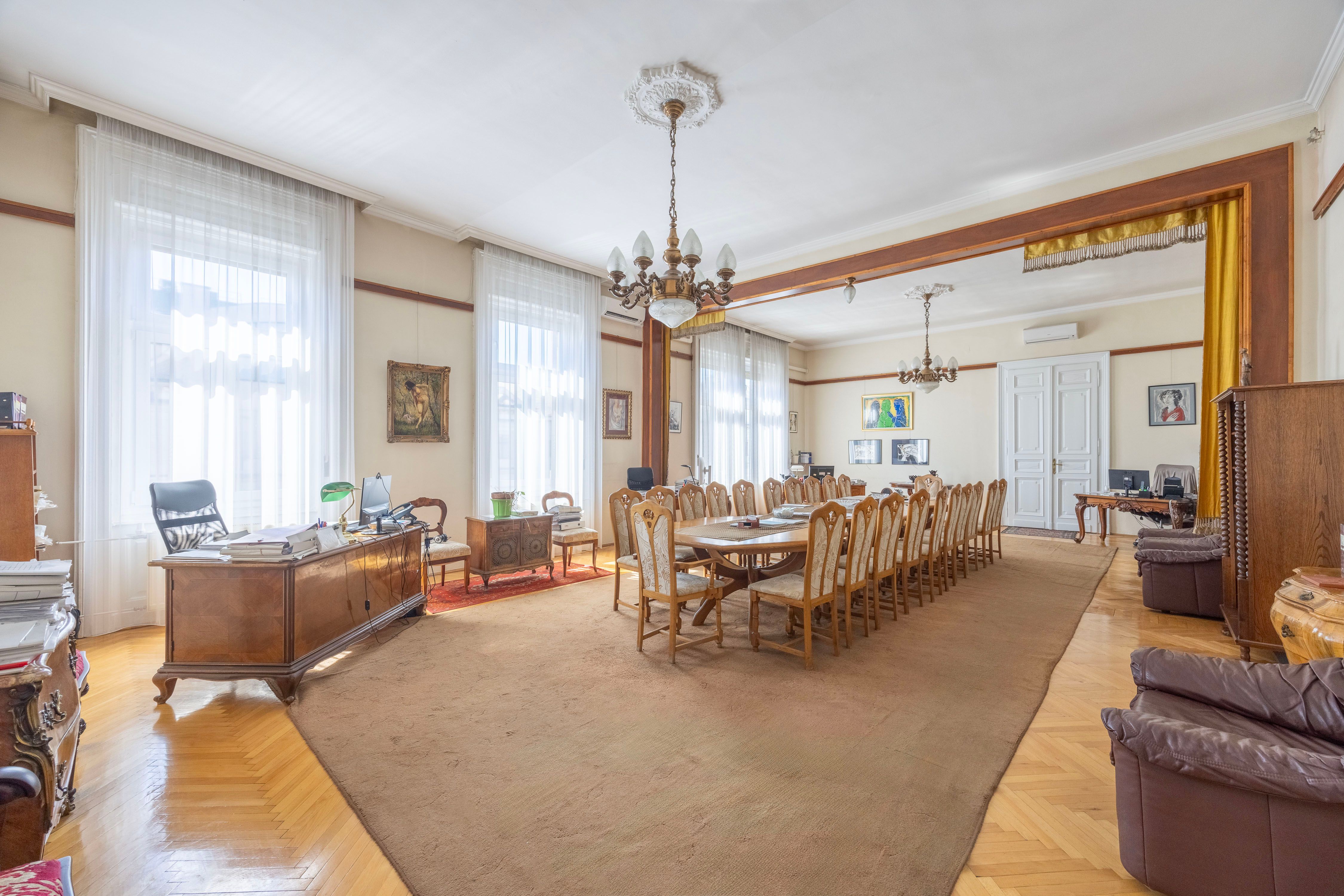 Beatrix B., Budapest