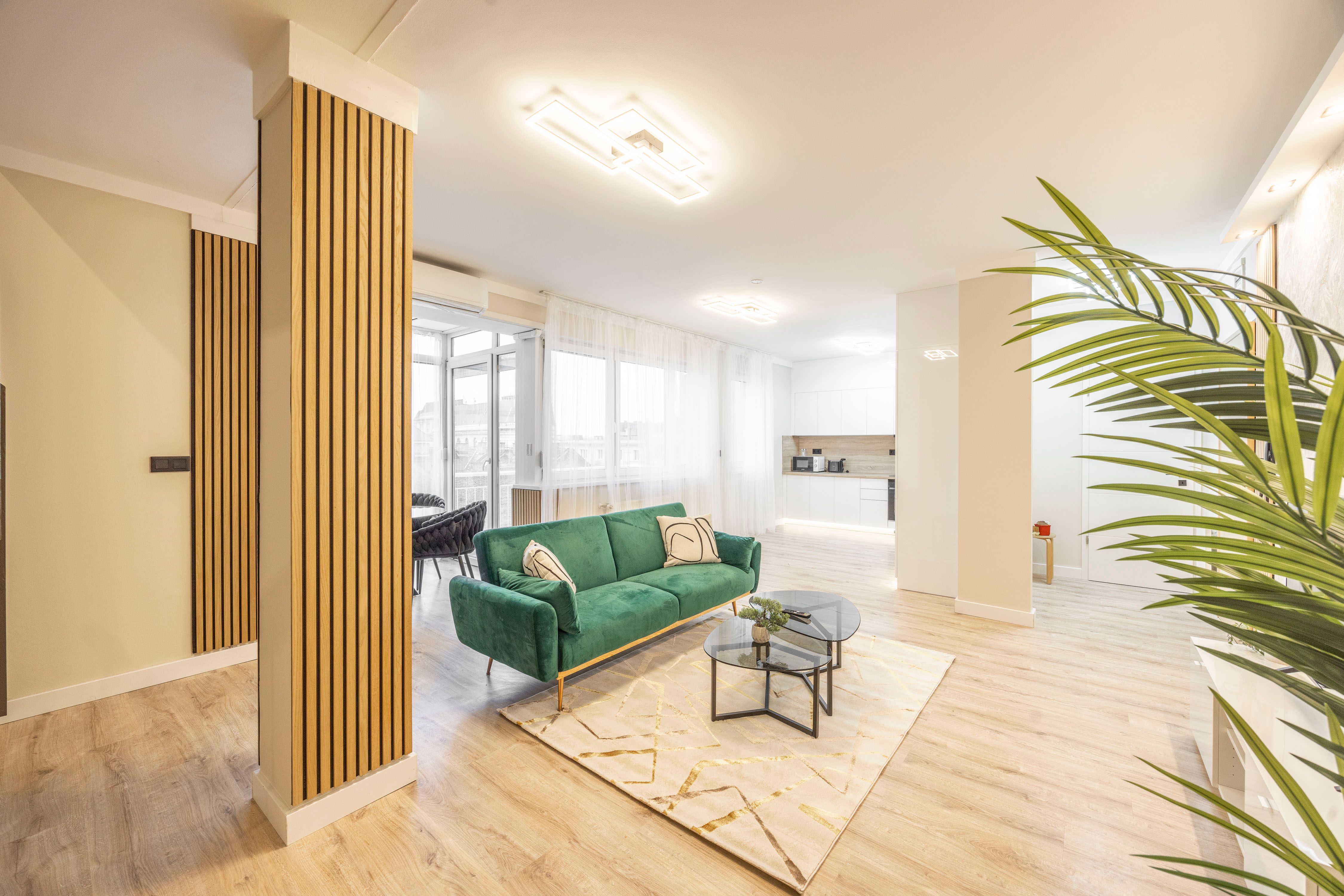 Akácfa utca, 2 hálószobás penthouse lakás