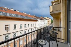 Ostrom street, 3 bedroom luxury apartment next to Buda Castle