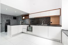 Andrássy Avenue, two gallery-style homes with private jacuzzis and a breathtaking view of St. Stephen’s Basilica.