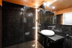 Andrássy Avenue, two gallery-style homes with private jacuzzis and a breathtaking view of St. Stephen’s Basilica.