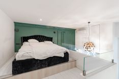 Andrássy Avenue, two gallery-style homes with private jacuzzis and a breathtaking view of St. Stephen’s Basilica.