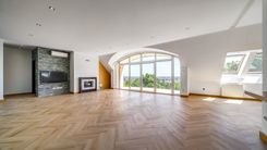 Sarolta street, Panoramic 3 bedroom apartment with terrace
