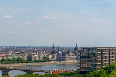 Sarolta street, Panoramic 3 bedroom apartment with terrace