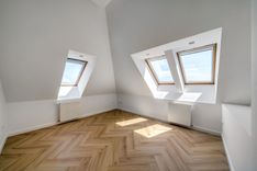 Sarolta street, Panoramic 3 bedroom apartment with terrace
