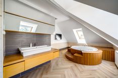 Sarolta street, Panoramic 3 bedroom apartment with terrace