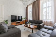 Bajcsy-Zsilinszky street, 3 bedroom apartment