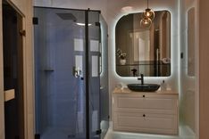 Luxurious Home with Sauna and Spa Bath at Károly boulevard