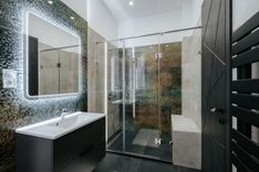 Luxury Designer Apartment with Balcony on Kígyó street